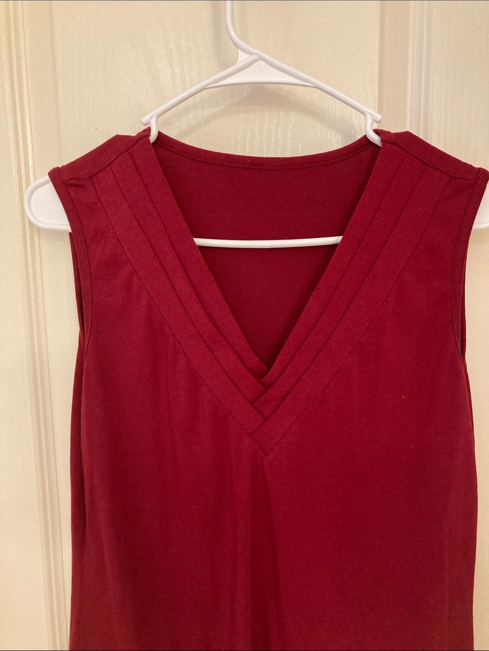 V-Neck Sleeveless Shirt - Picture 3 of 7
